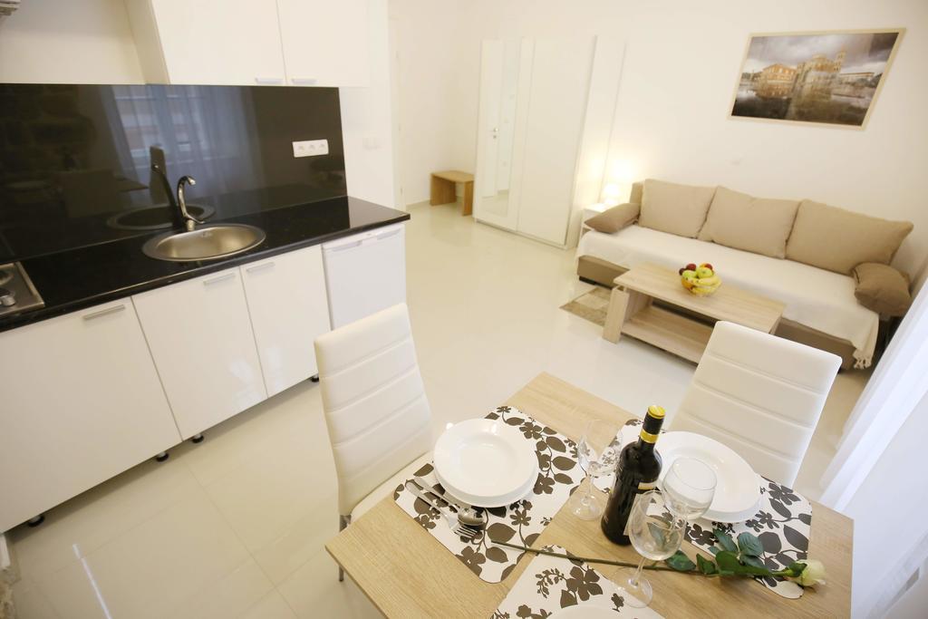 Sites Of Zadar Apartments ภายนอก รูปภาพ